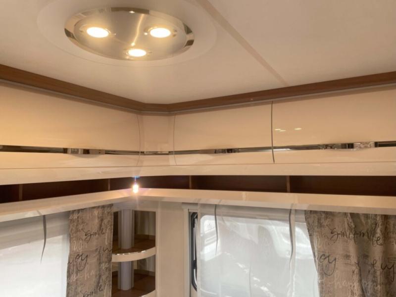 Прицеп-дача Hobby Excellent 495 UL