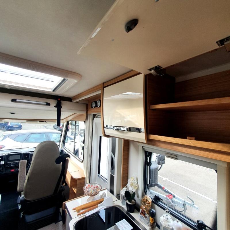 Автодом Dethleffs Globebus I7