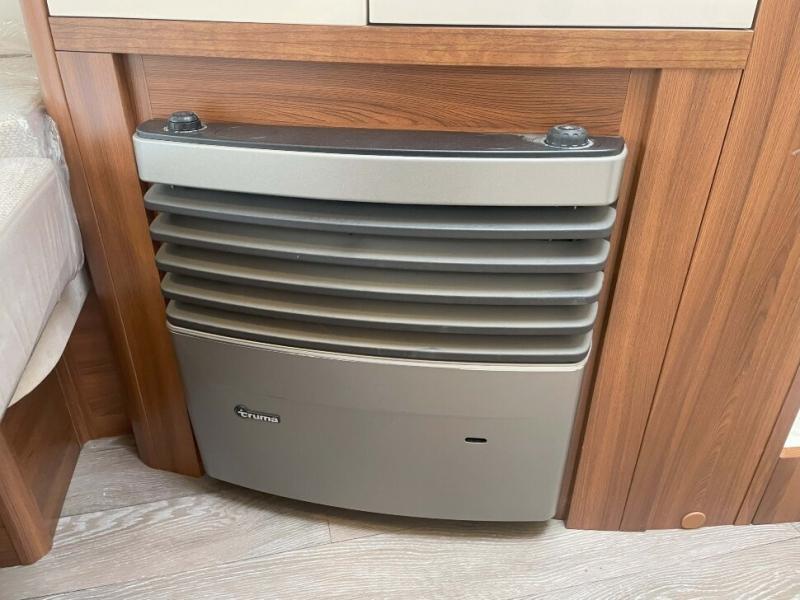 Прицеп-дача Hobby Excellent 495 UL